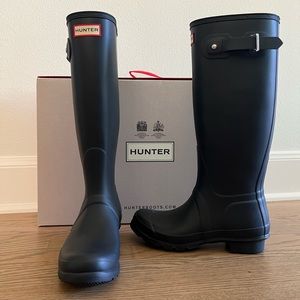Hunter Tall Navy Rain Boots
